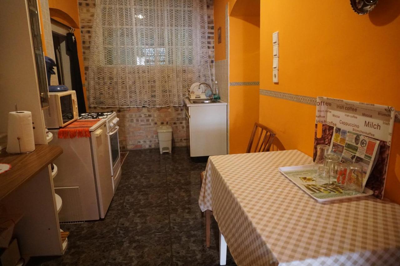 Piri Vendeghaz Hotel Hajduboszormeny Exterior foto