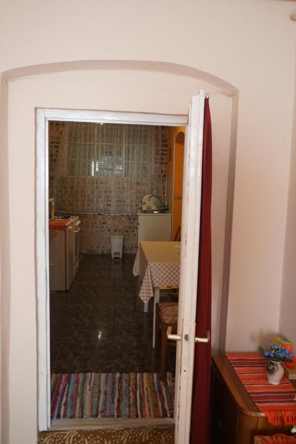 Piri Vendeghaz Hotel Hajduboszormeny Exterior foto